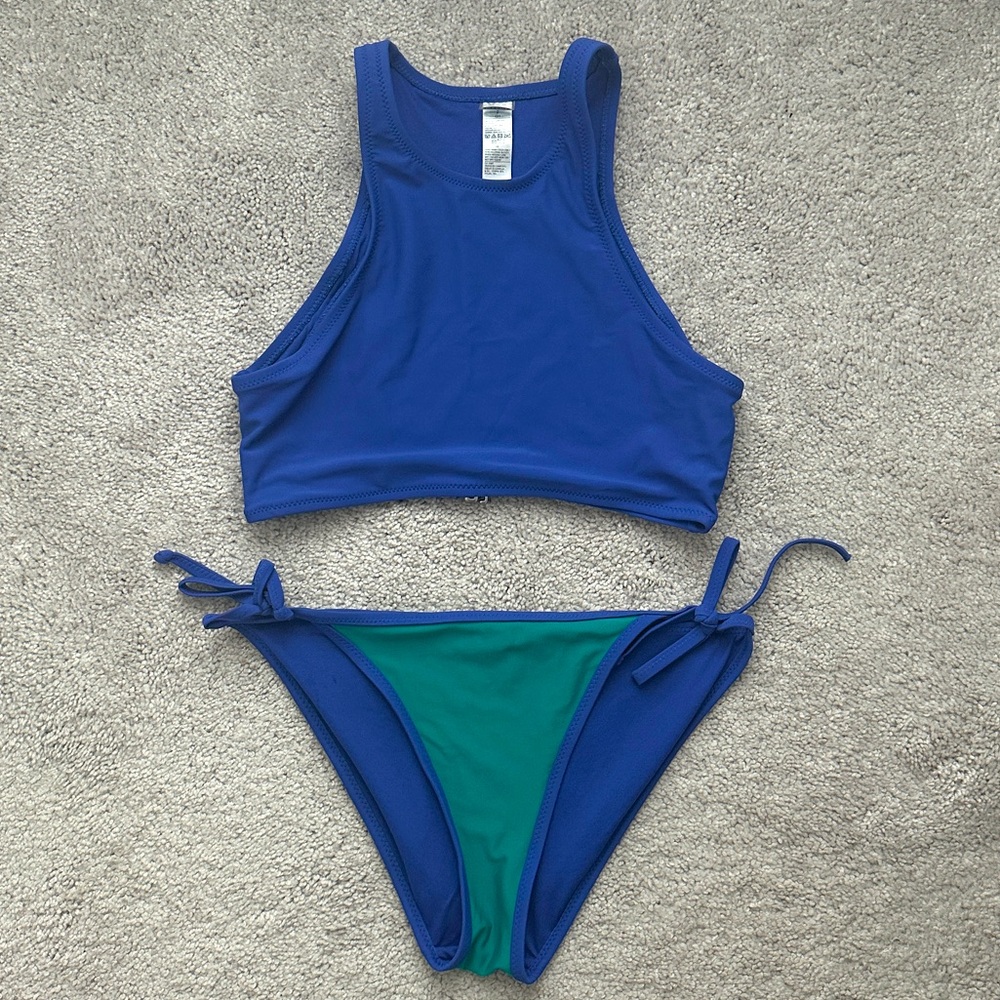 Old Navy Blue Swim Top Size Small & Blue/Green Bikini Bottoms Size Medium